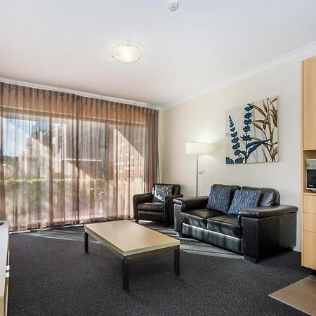 Perth Ascot Central Apartment Hotel Official מראה חיצוני תמונה