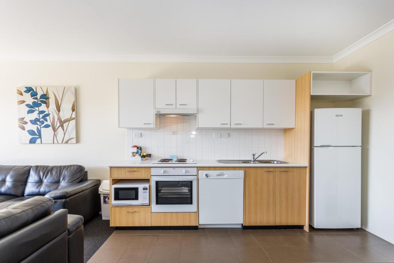 Perth Ascot Central Apartment Hotel Official מראה חיצוני תמונה