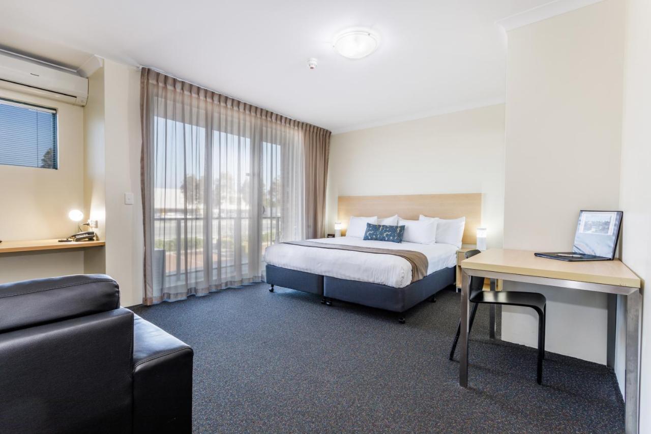Perth Ascot Central Apartment Hotel Official מראה חיצוני תמונה