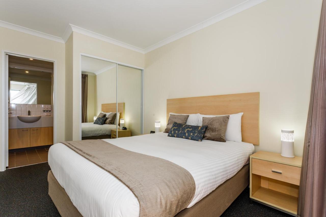 Perth Ascot Central Apartment Hotel Official מראה חיצוני תמונה