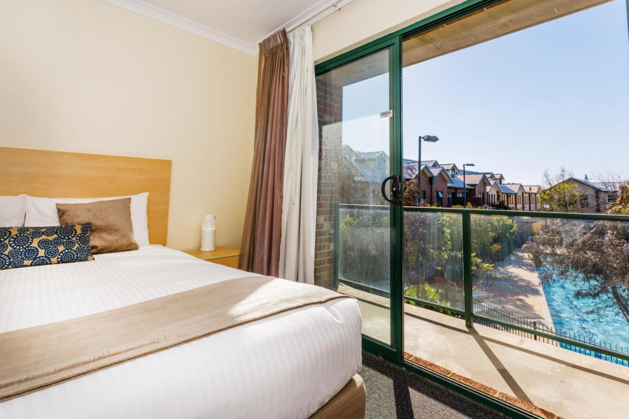 Perth Ascot Central Apartment Hotel Official מראה חיצוני תמונה