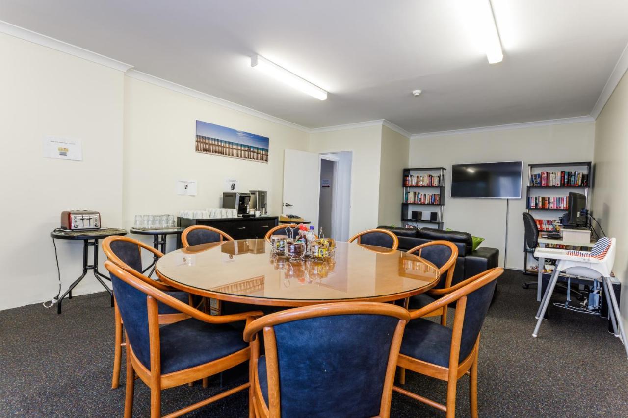 Perth Ascot Central Apartment Hotel Official מראה חיצוני תמונה