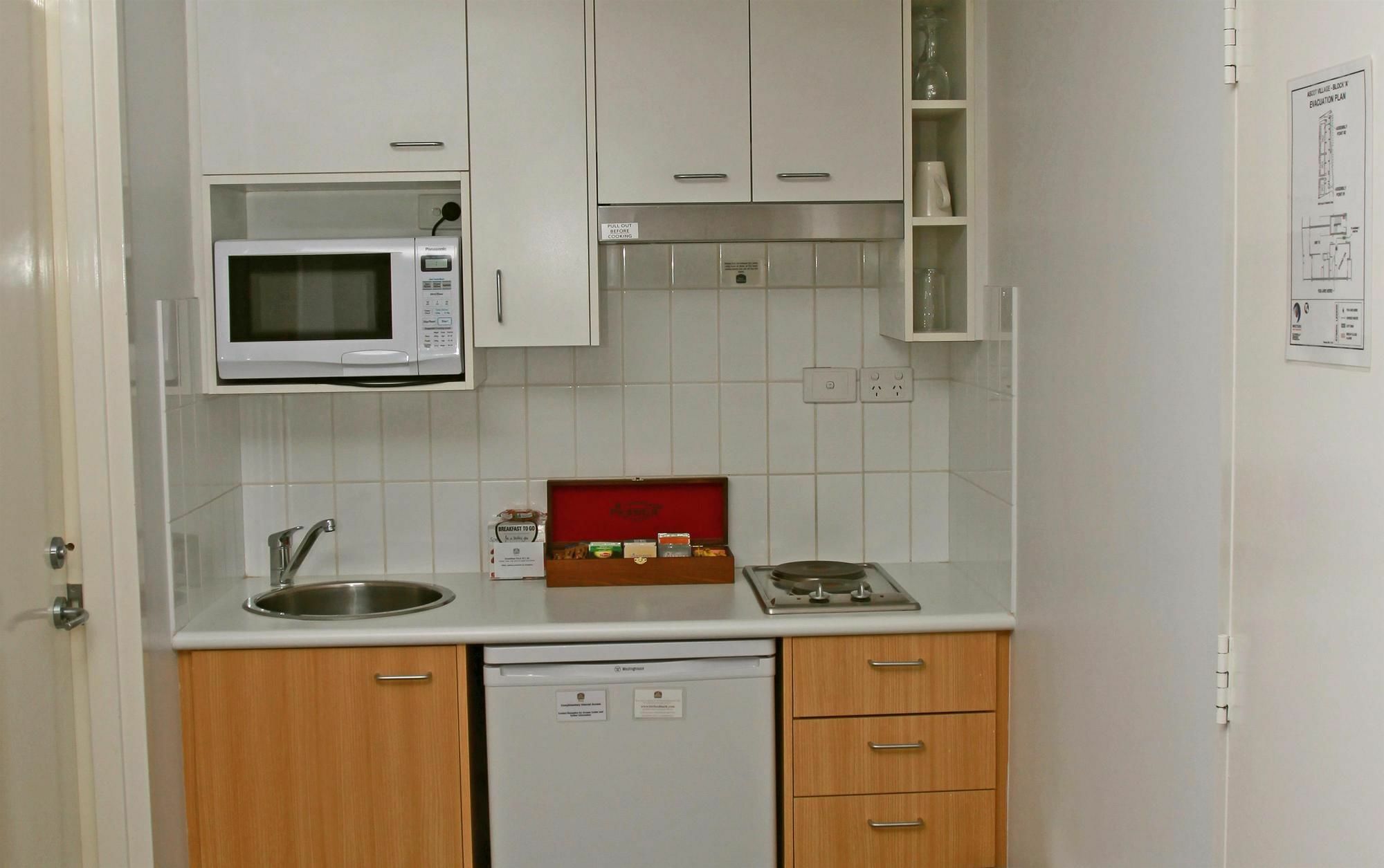 Perth Ascot Central Apartment Hotel Official מראה חיצוני תמונה