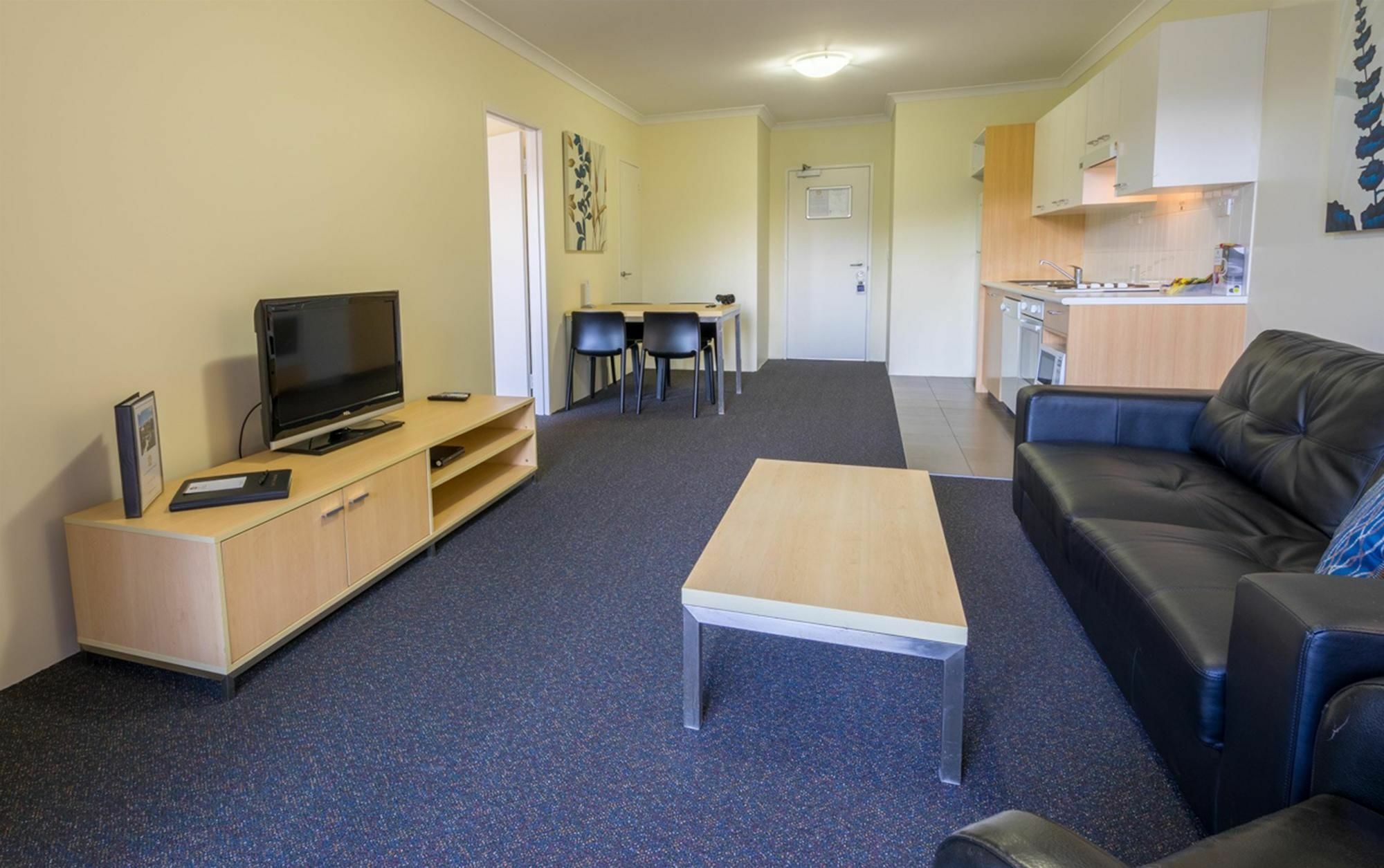 Perth Ascot Central Apartment Hotel Official מראה חיצוני תמונה
