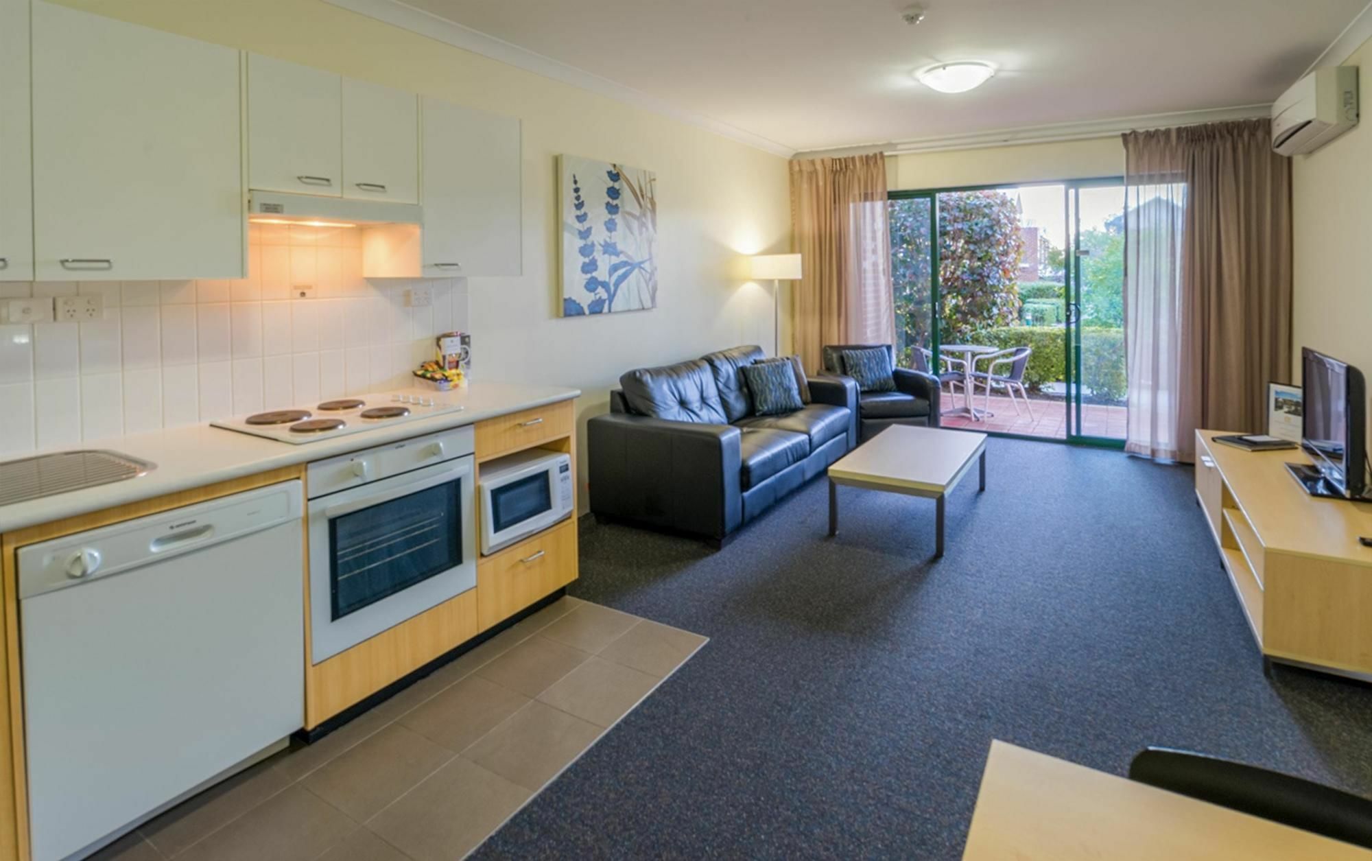 Perth Ascot Central Apartment Hotel Official מראה חיצוני תמונה