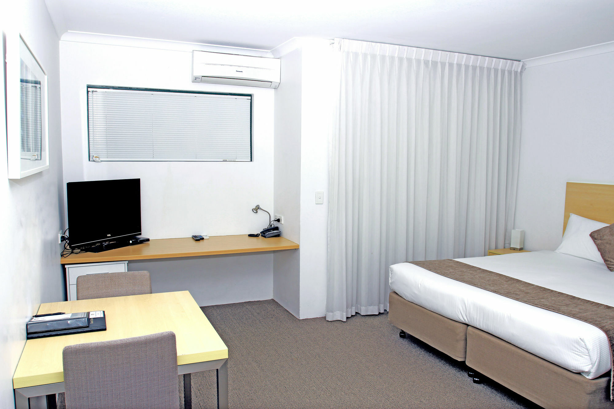 Perth Ascot Central Apartment Hotel Official מראה חיצוני תמונה